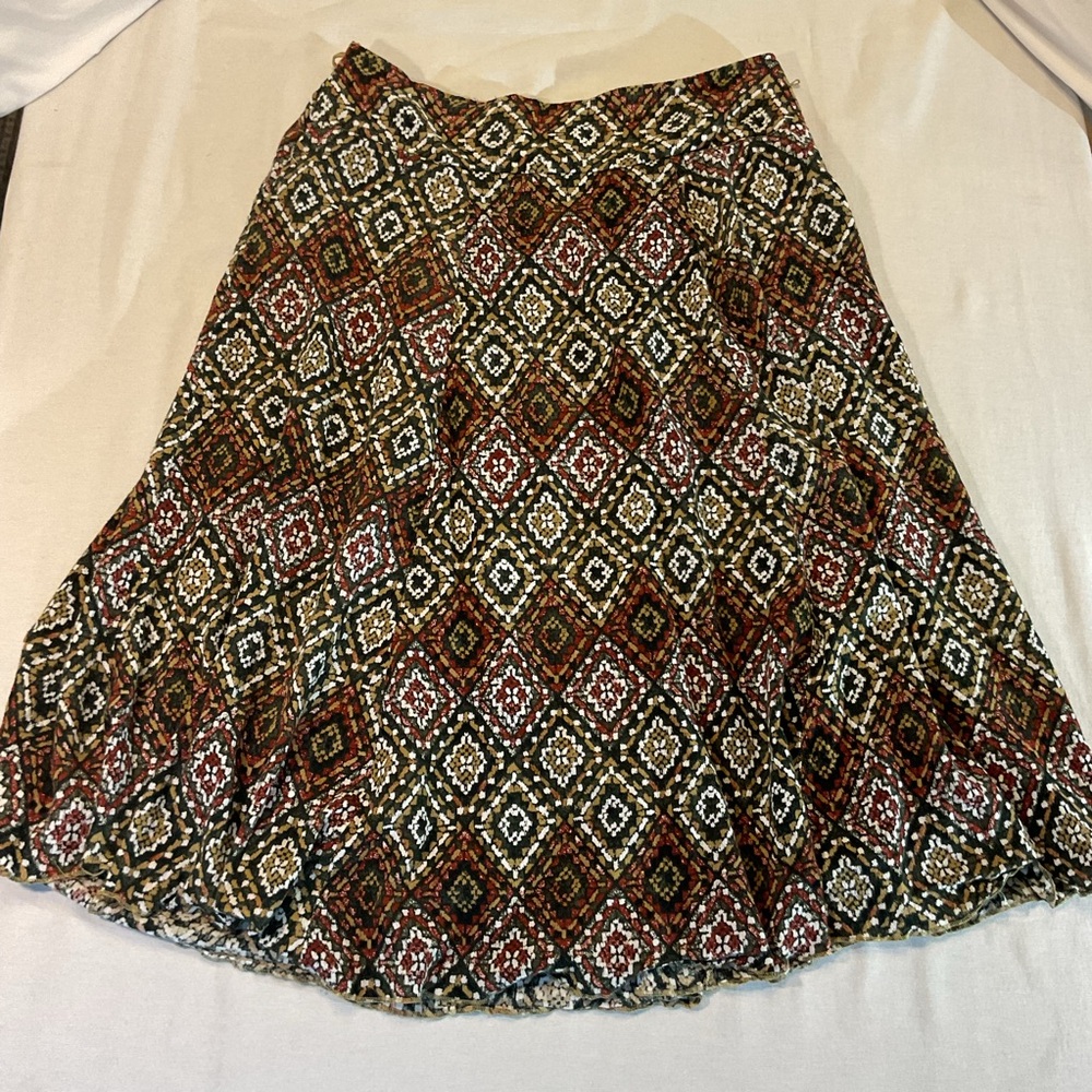 Laura Scott Women's A-Line White/Amber Pleated Skirt, Aztec Diamond Print Size L